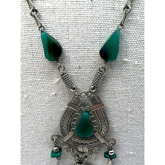 Vintage Tribal Silver Tone Necklace With Green Stone Inlay & Dangling Charms. M - Picture 4 of 10